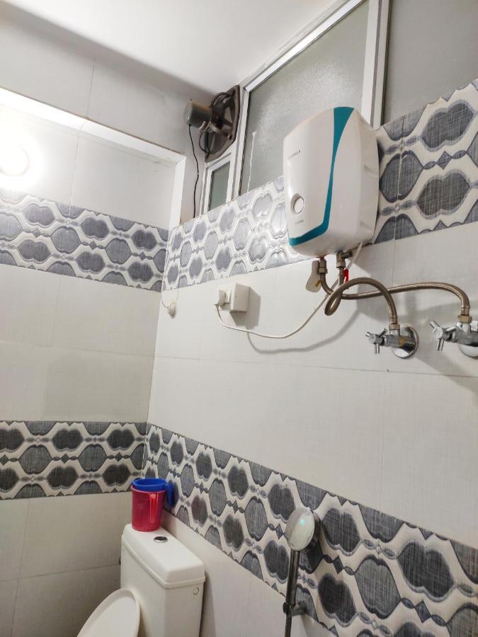 Hotel Parth Sitapur Muafi Esterno foto